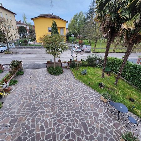 Gold B&B Ravarino Kültér fotó