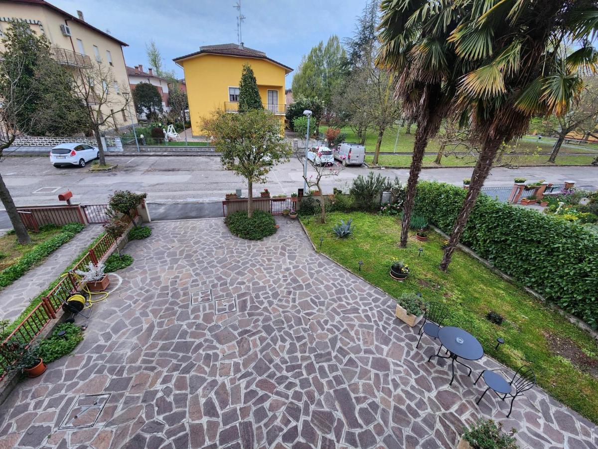 Gold B&B Ravarino Kültér fotó