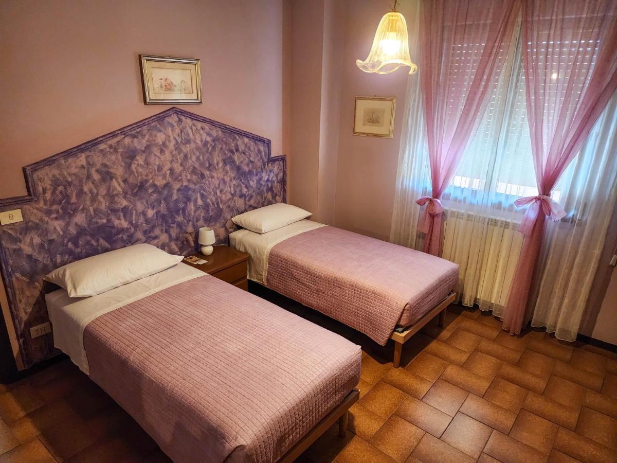 Gold B&B Ravarino Kültér fotó