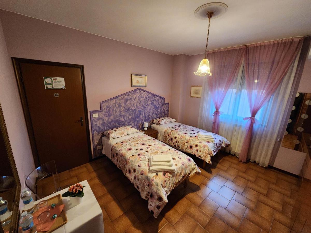 Gold B&B Ravarino Kültér fotó